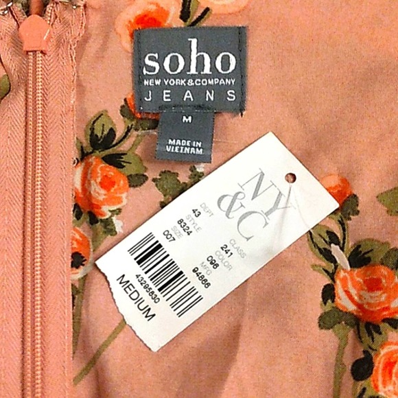 NWT Soho Jean's New York & Company Blush Rose floral cold shoulder halter - Picture 5 of 5